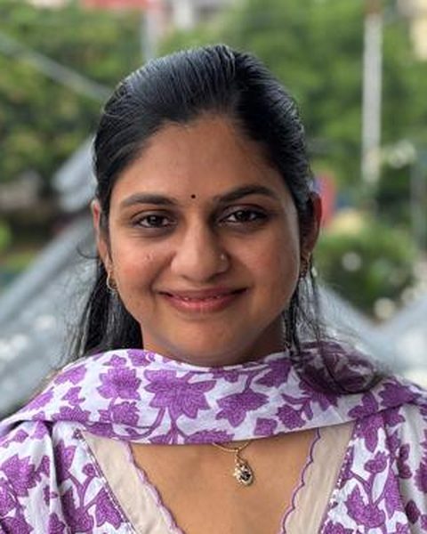 Dr Sakshi Kumar